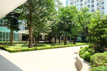 Premium One Bedroom At Woodland Park Residence Jakarta Buitenkant foto